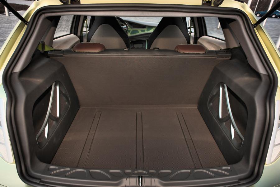  Mercedes-Benz BlueZERO Modular Concept 2009 года  (фото 15 из 61)